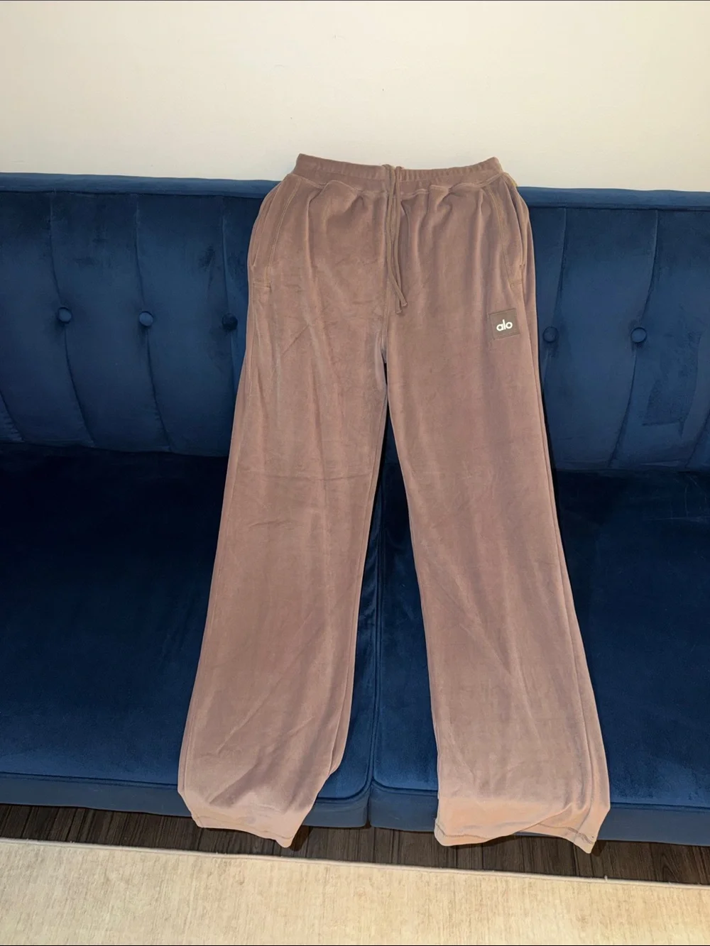 ALO Yoga women Taupe Velour Joggers - Brown